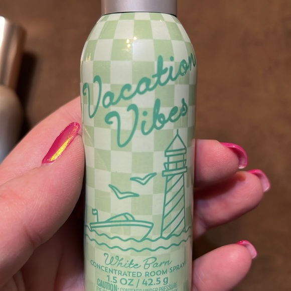 NWT 2 Bath & Body Works Concentrated Room Spray - Picture 4 of 7